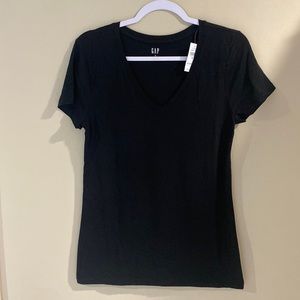 Women’s Gap V-neck Favorite T Size M New With Tags
